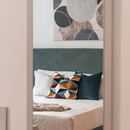 Elegant Haven Re Di By Hostand Appartamento *