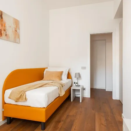 Appartamento Elegant Haven Re Di By Hostand *